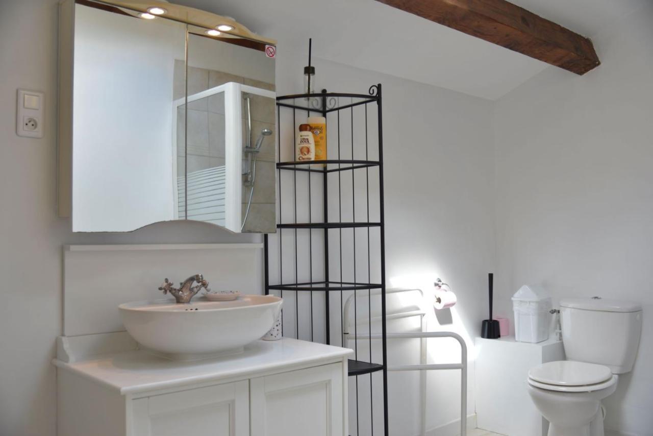 Au Grand Bonheur Bed & Breakfast Besseges Exterior photo